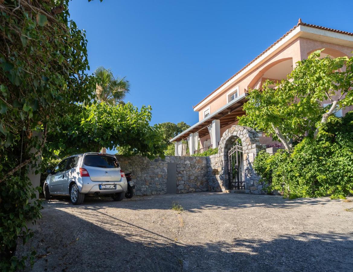 Dryades Villa Arménoi 外观 照片
